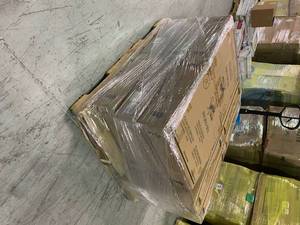 lot 61 image: Pallet of 10 boxes of Pa360-003 Ashley Furniture Abbots Court Back Cushion