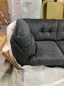 lot 64 image: Bellows Gray Right Chaise Sectional Ashley Furniture