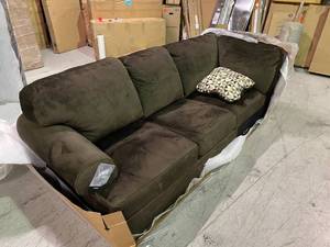 lot 65 image: Ashley Furniture Jessa Place Chocolate LAF Sofa