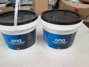 28.5lbs of ona pro neutralizes odo...