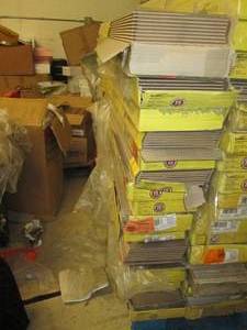 14 packages of traffic master annis...