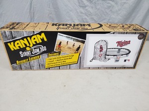 lot 23 image: New Minnesota Twins Strike Jam 360  Spike Ball Game