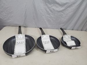 lot 27 image: 3 New Elle Gourmet Heavy Gauge Aluminum Fry Pans