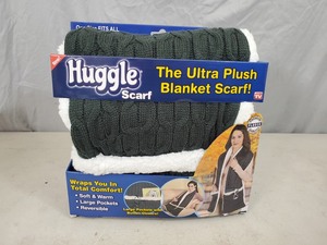 lot 48 image: New Huggle Ultra Soft Blanket Scarf