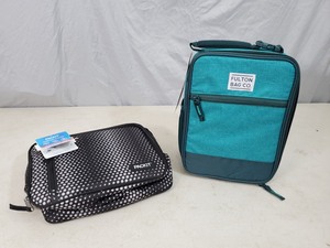 lot 51 image: 2 New Lunch Bags  Boxes