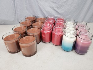 lot 57 image: 20 New Soy-Blend Candles