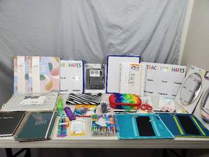 lot 145 image: New Office and School Supplies