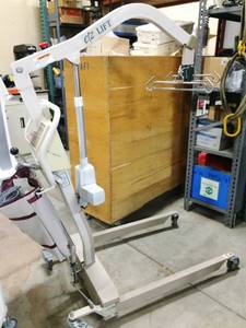 lot 3 image: WOWOW MSRP $6500 MCKESSON EZ WAY Easy Way Battery Powered Electric EZ Lift 600 lb Capacity Patient Loved One Transfer Lift With BATTERY, CHARGER, SLING &amp SCALE - GREAT WORKING CONDITION