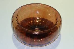 RARE Made In Mexico Rikatti Studio Art Glass Mushroom Burgundy Bowl - Great Condition