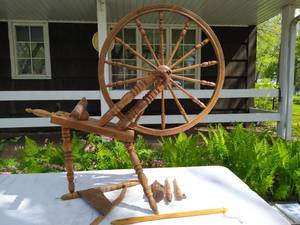 Vintage Spinning Wheel