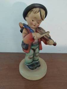 Geobel Hummel Little Fiddler Figurine