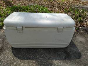 Large Igloo Cooler