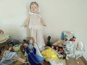 Vintage Toys and Dcor