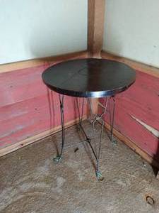 Round Table