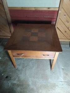 Lane End Table