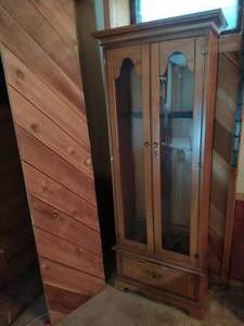 Gun Cabinet with Key