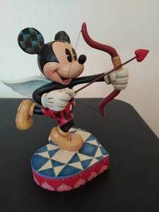 lot 109 image: Micky Love Is In The Air Figurine