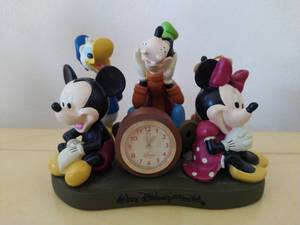 lot 121 image: Walt Disney World Micky And Friends Clock