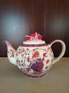 lot 96 image: Red Hat Tea-Time Tea Pot
