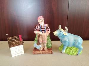 lot 220 image: Paul Bunyan and Babe the Blue Ox Salt & Pepper Shaker and cabin pepper shaker