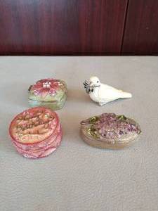 lot 229 image: Set of 4 Monet Trinket Boxes