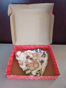 lot 241 image: Set of 3 Holiday inspired ceramics