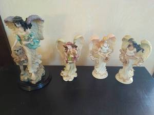 lot 282 image: Set of 4 Angle Figurines