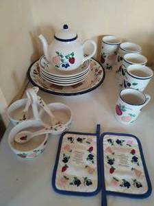 lot 306 image: Orchard Medley by Princess House