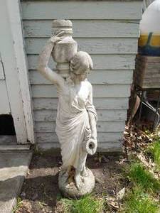 lot 325 image: Stoneware Fountainhead