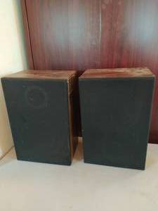 lot 410 image: Pair of Speakers