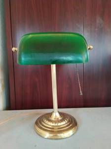 lot 411 image: Piano Lamp