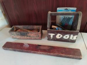 lot 413 image: Collection of Tools