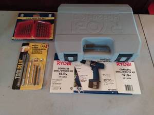 lot 416 image: Ryobi 12 V Cordless DrillDriver Kit with accessories,