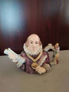 lot 5 image: Fitz and Floyd Collectors Series- William Shakespeare