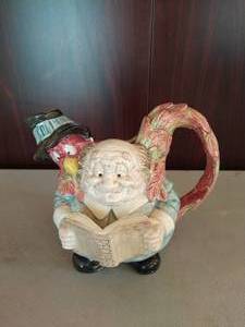 lot 16 image: Fitz and Floyd- Pilgrims Progress Thanksgiving Turkey & Man Pitcher
