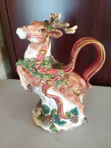 lot 23 image: Fitz and Floyd- Large Reindeer Pitcher