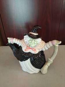 lot 30 image: Fitz and Floyd- Witch Teapot