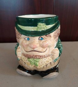 lot 32 image: Fitz and Floyd- St. Patricks Day Leprechaun Mug
