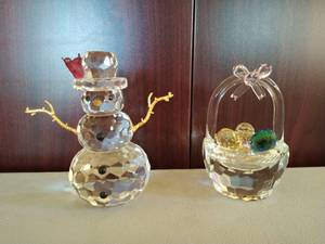 lot 58 image: Two Holiday Themed Crystal Dcor Items