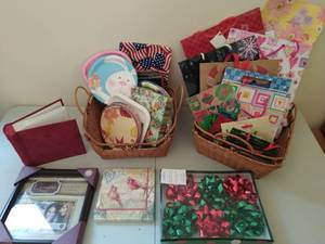 lot 189 image: Collection of Gift Wrap, Paper Products