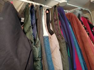lot 427 image: Collection of Clothing