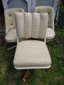 lot 457 image: Three Chairs on Wheels
