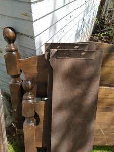 lot 459 image: Twin Bed Frame