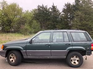 1993 Jeep Grand Cherokee Laredo - 4x4