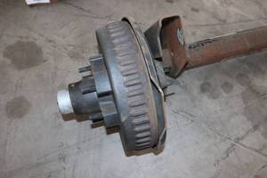 lot 12 image: 5000# Trailer Axle - 6 Bolt
