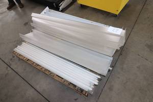 lot 27 image: Lot of 11 Interior Light Fixtures