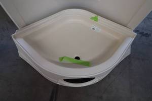 lot 46 image: New RV Shower Surround