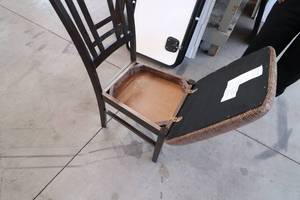 lot 71 image: RV Chair