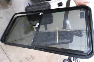 lot 80 image: RV Window