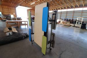 lot 117 image: Folding Lunch Table